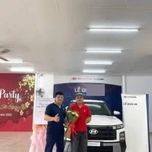 Hình ảnh hoạt động tư vấn xe tại Khánh Hòa