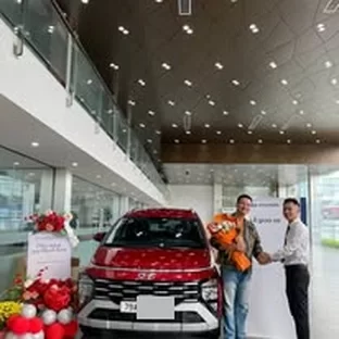 Hình ảnh hoạt động tư vấn xe tại Khánh Hòa